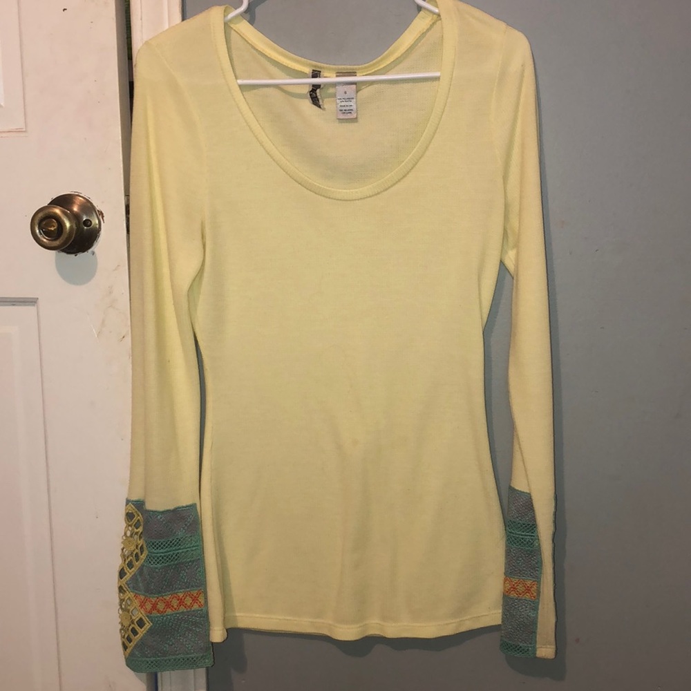 BKE yellow long sleeve shirt